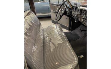 Pontiac-Chieftain-1951-Light-Blue-Gray-54