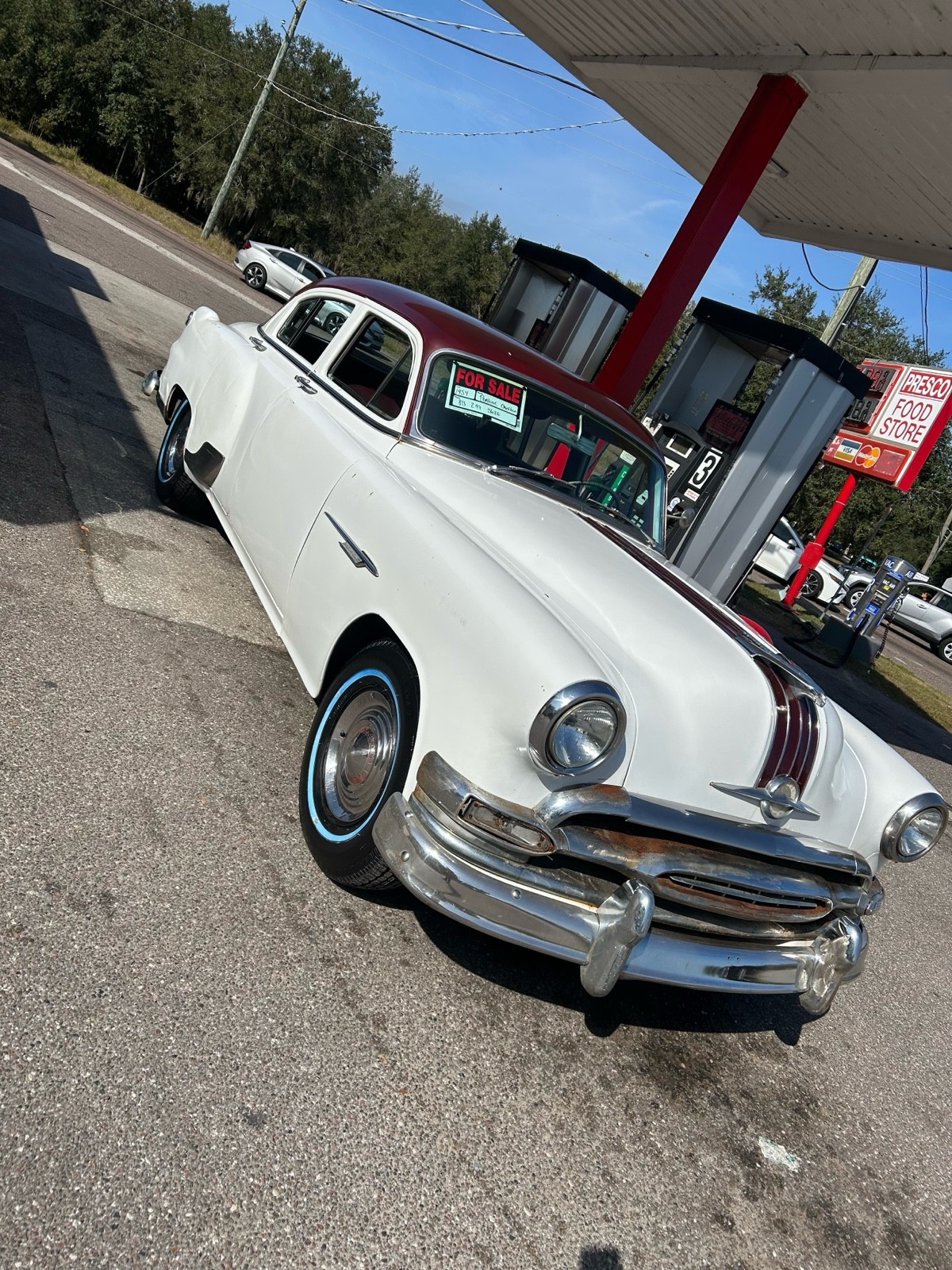 Pontiac-Chieftain-1954-Sedan-1