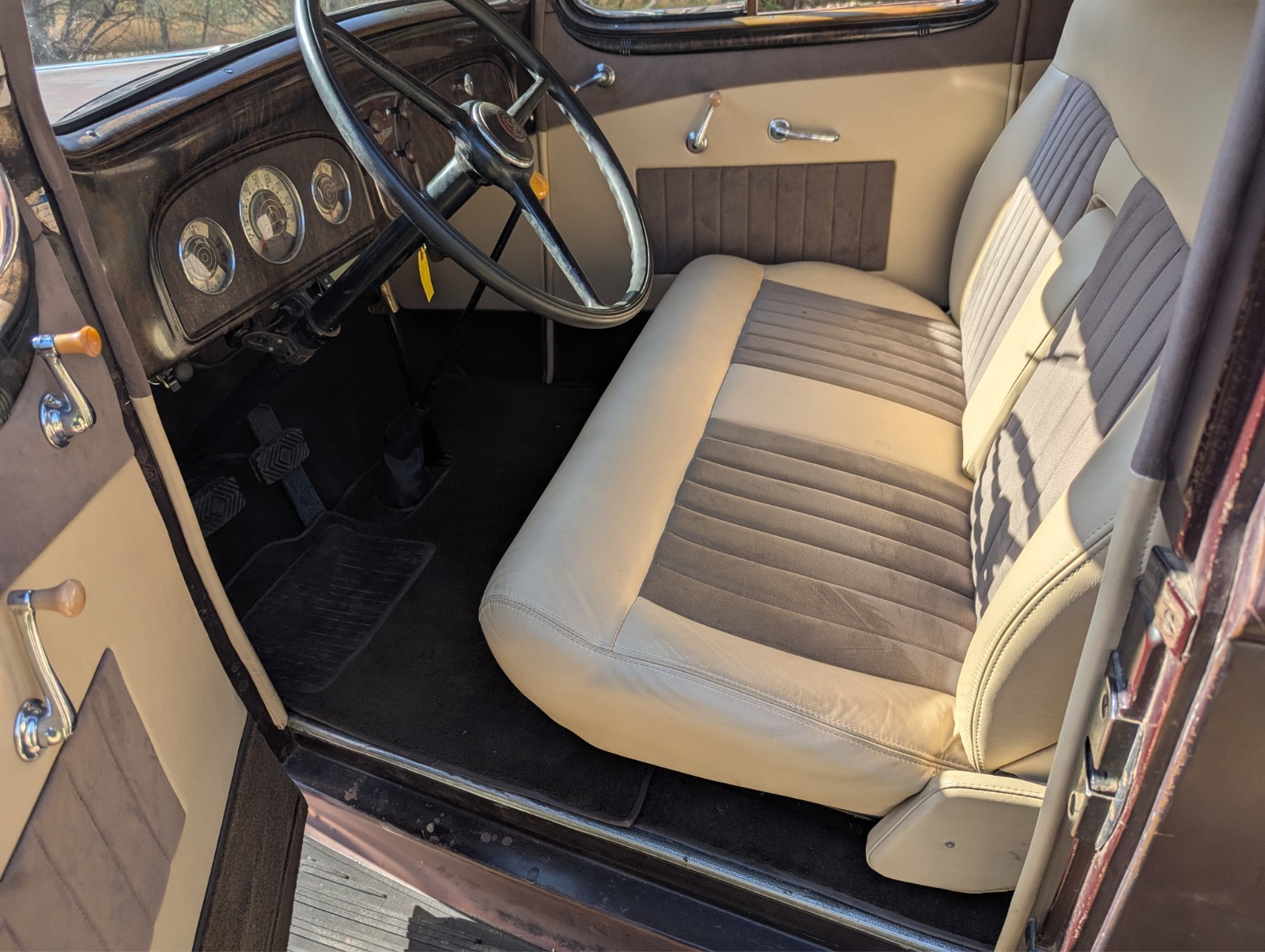 Pontiac-Coupe-1934-Coupe-4