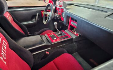 Pontiac-Fiero-1987-Coupe-13