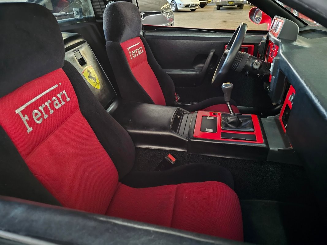 Pontiac-Fiero-1987-Coupe-14