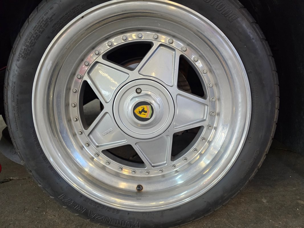 Pontiac-Fiero-1987-Coupe-17