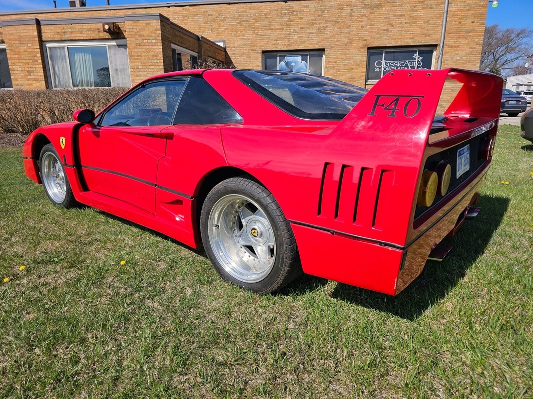 Pontiac-Fiero-1987-Coupe-3