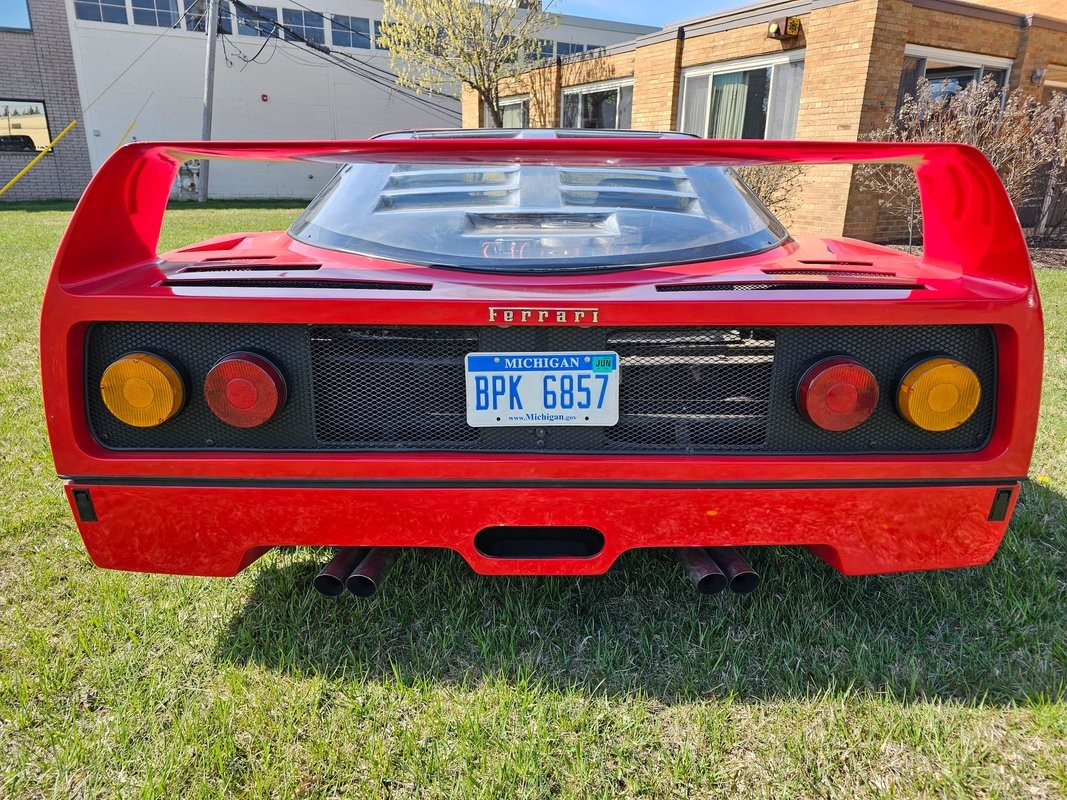 Pontiac-Fiero-1987-Coupe-6