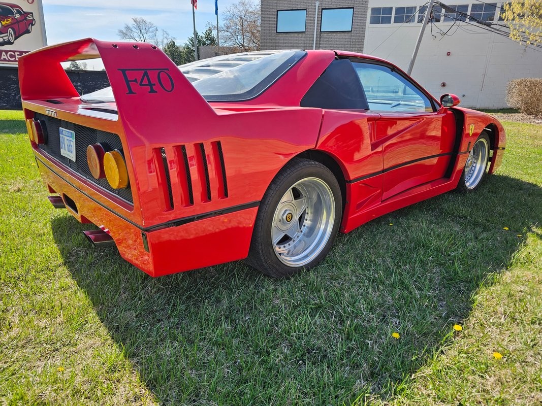 Pontiac-Fiero-1987-Coupe-7