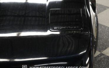 Pontiac-Fiero-1988-Coupe-19