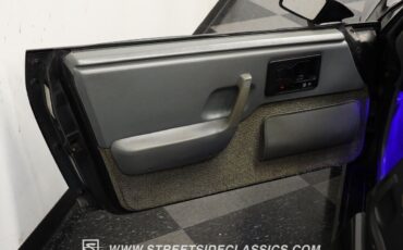 Pontiac-Fiero-1988-Coupe-34