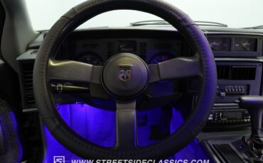 Pontiac-Fiero-1988-Coupe-36