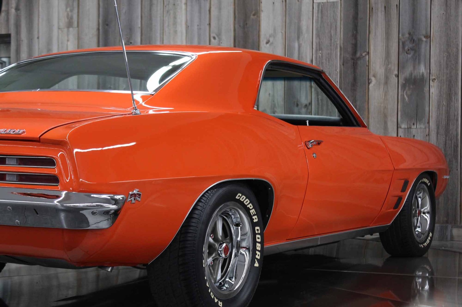 Pontiac-Firebird-1969-11