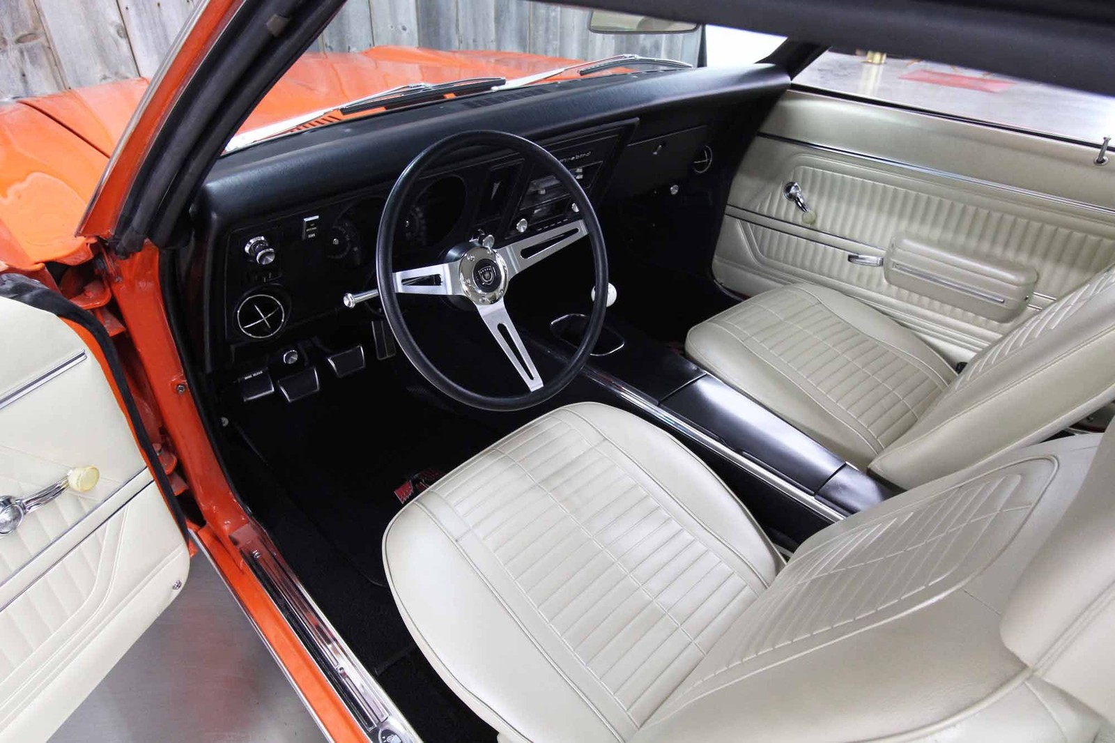 Pontiac-Firebird-1969-18