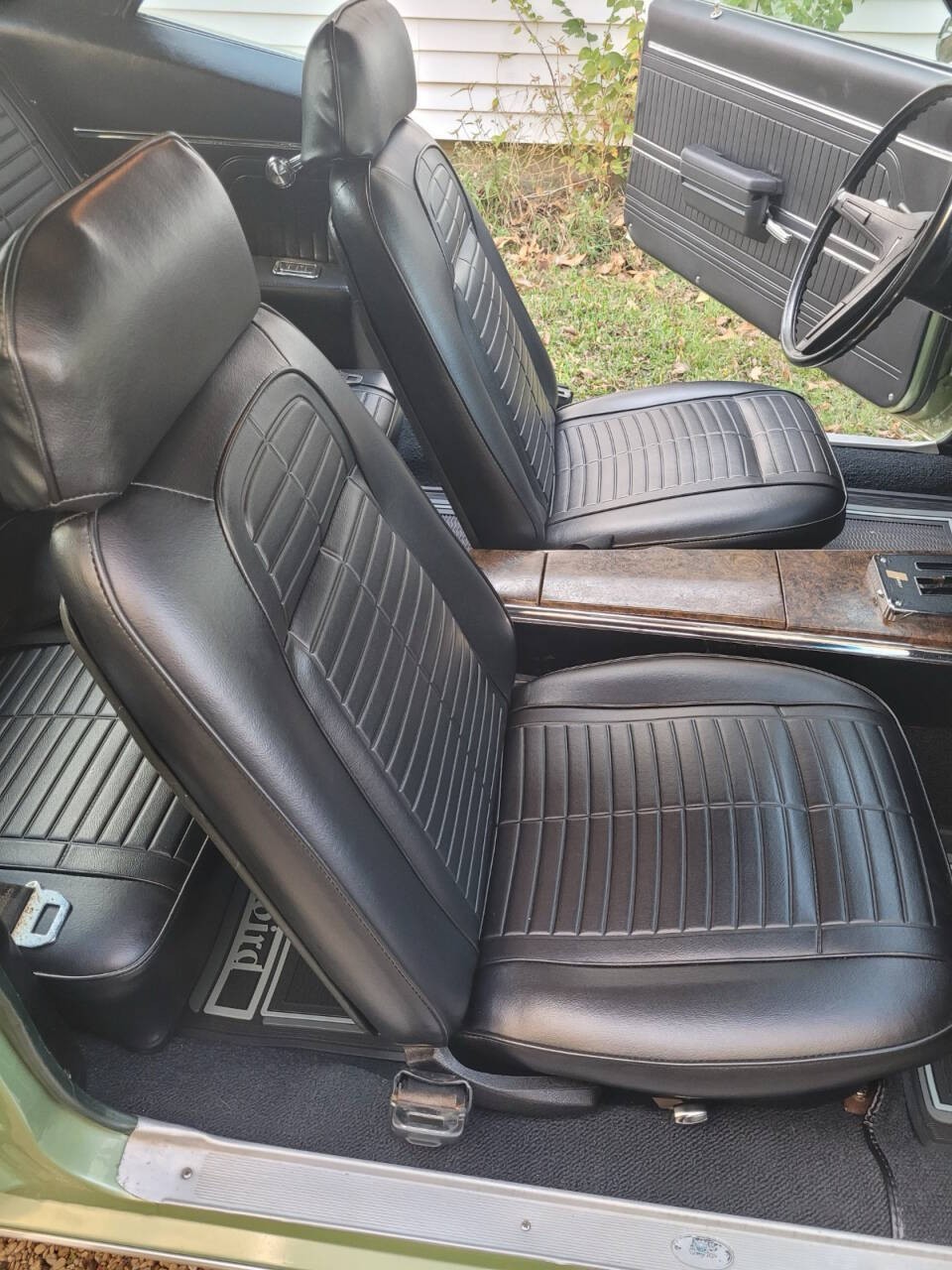 Pontiac-Firebird-1969-Coupe-10