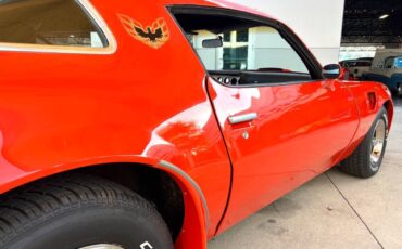 Pontiac-Firebird-1976-Coupe-16