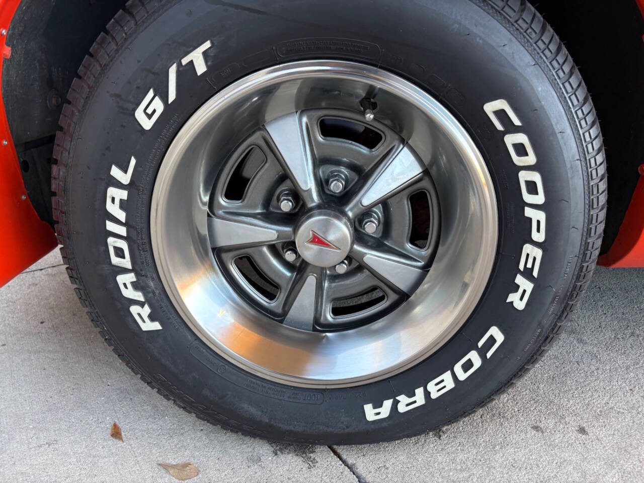 Pontiac-Firebird-1976-Coupe-21