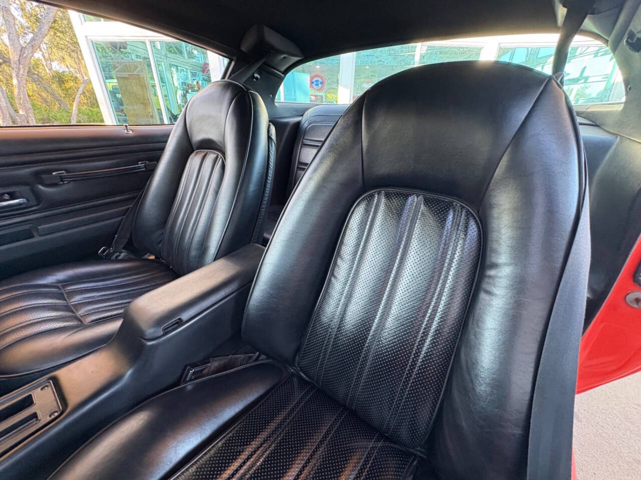 Pontiac-Firebird-1976-Coupe-27