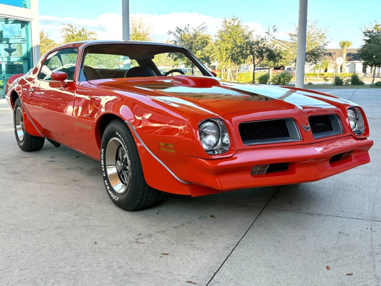 Pontiac-Firebird-1976-Coupe-3