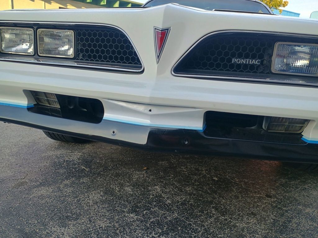 Pontiac-Firebird-1977-Coupe-11