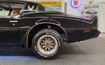 Pontiac-Firebird-1979-19