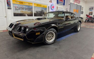 Pontiac-Firebird-1979-2