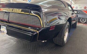 Pontiac-Firebird-1979-28