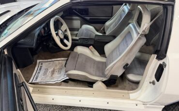 Pontiac-Firebird-1984-Coupe-22