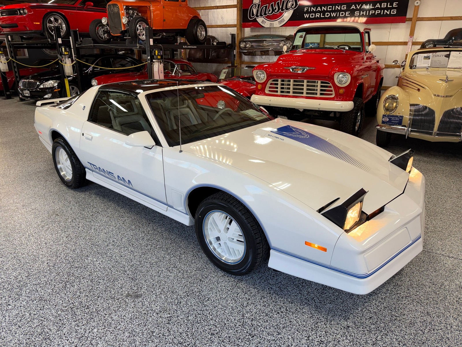 Pontiac-Firebird-1984-Coupe-27