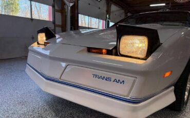 Pontiac-Firebird-1984-Coupe-29