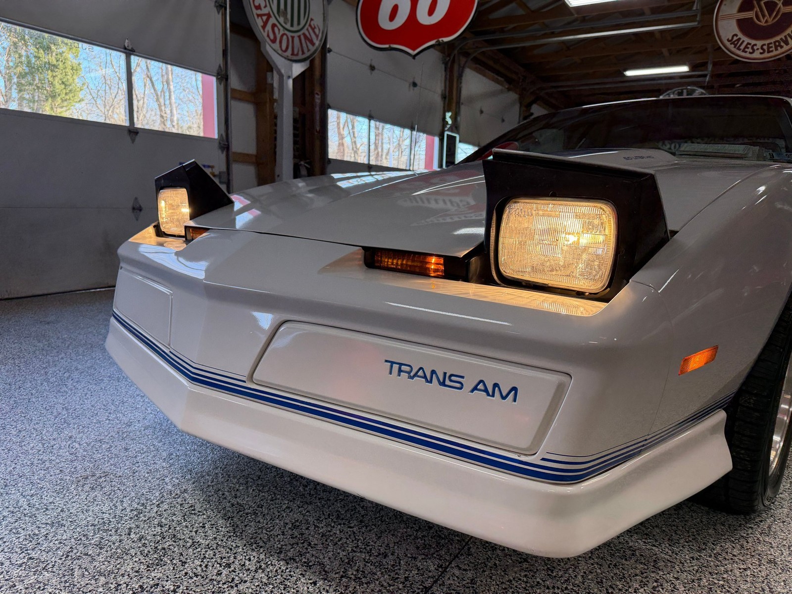 Pontiac-Firebird-1984-Coupe-29