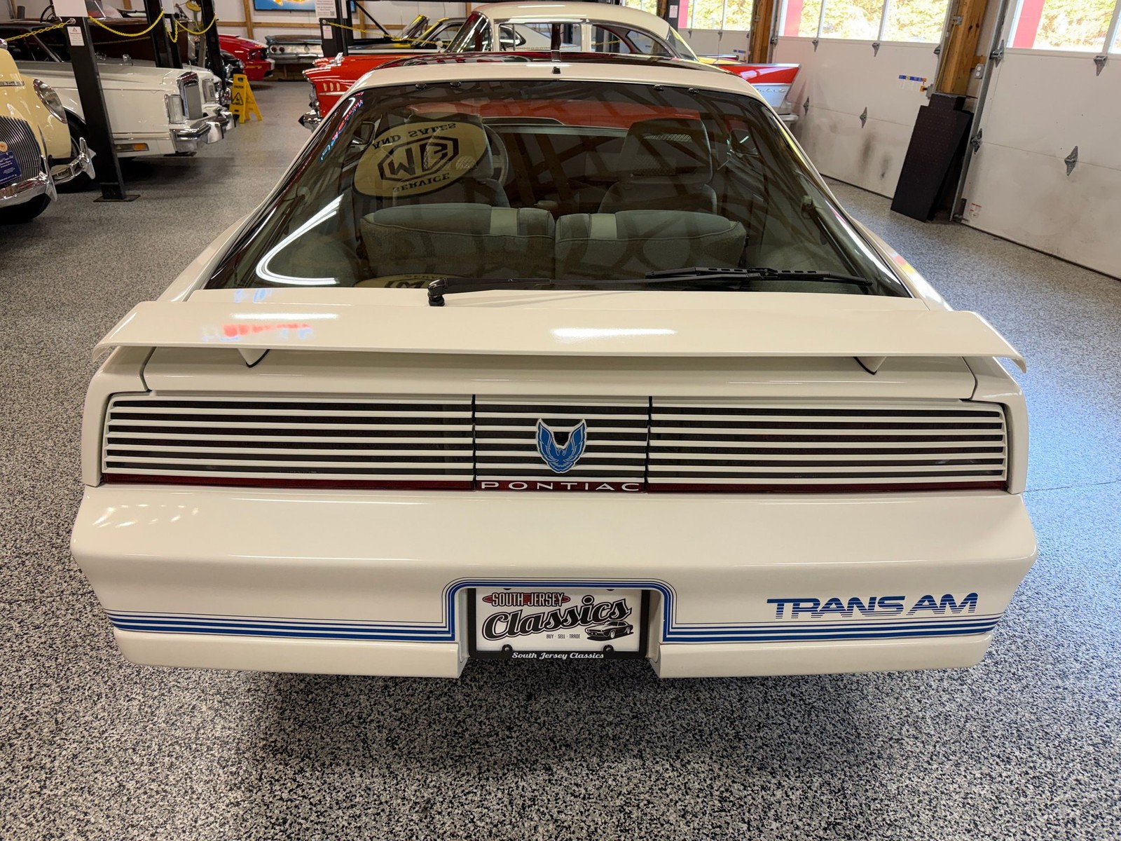 Pontiac-Firebird-1984-Coupe-3