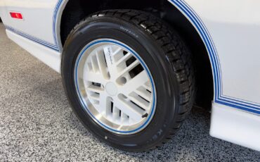 Pontiac-Firebird-1984-Coupe-35