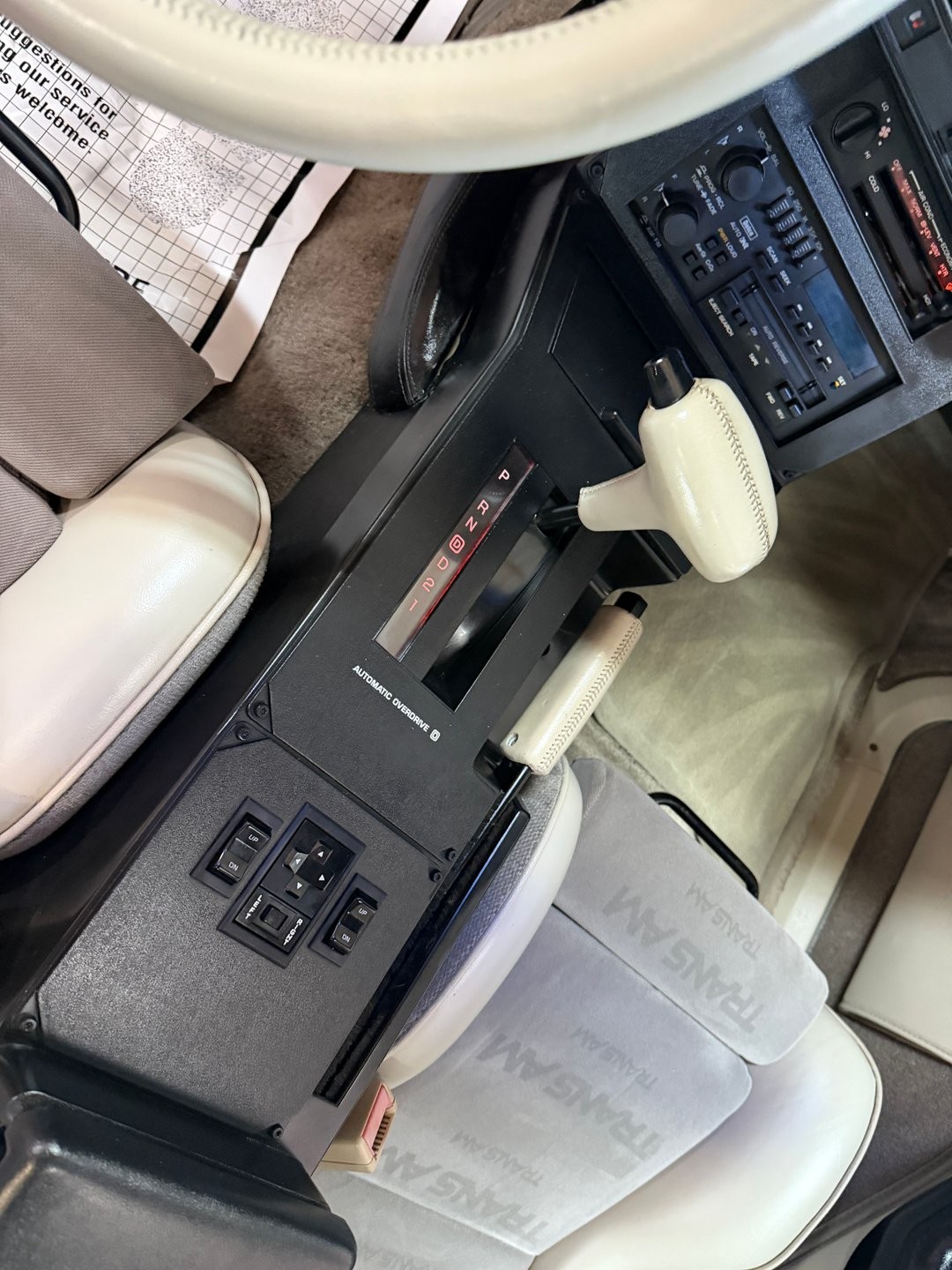 Pontiac-Firebird-1984-Coupe-37