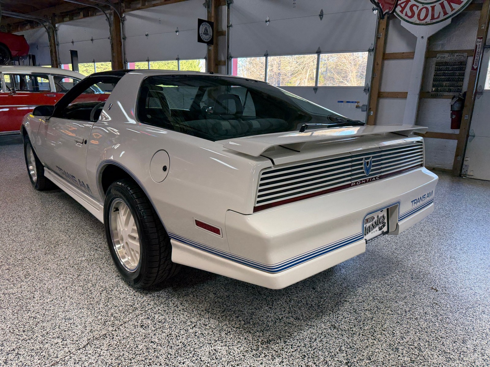 Pontiac-Firebird-1984-Coupe-4