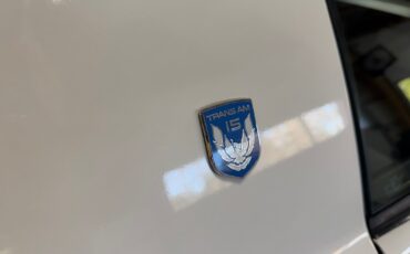 Pontiac-Firebird-1984-Coupe-6