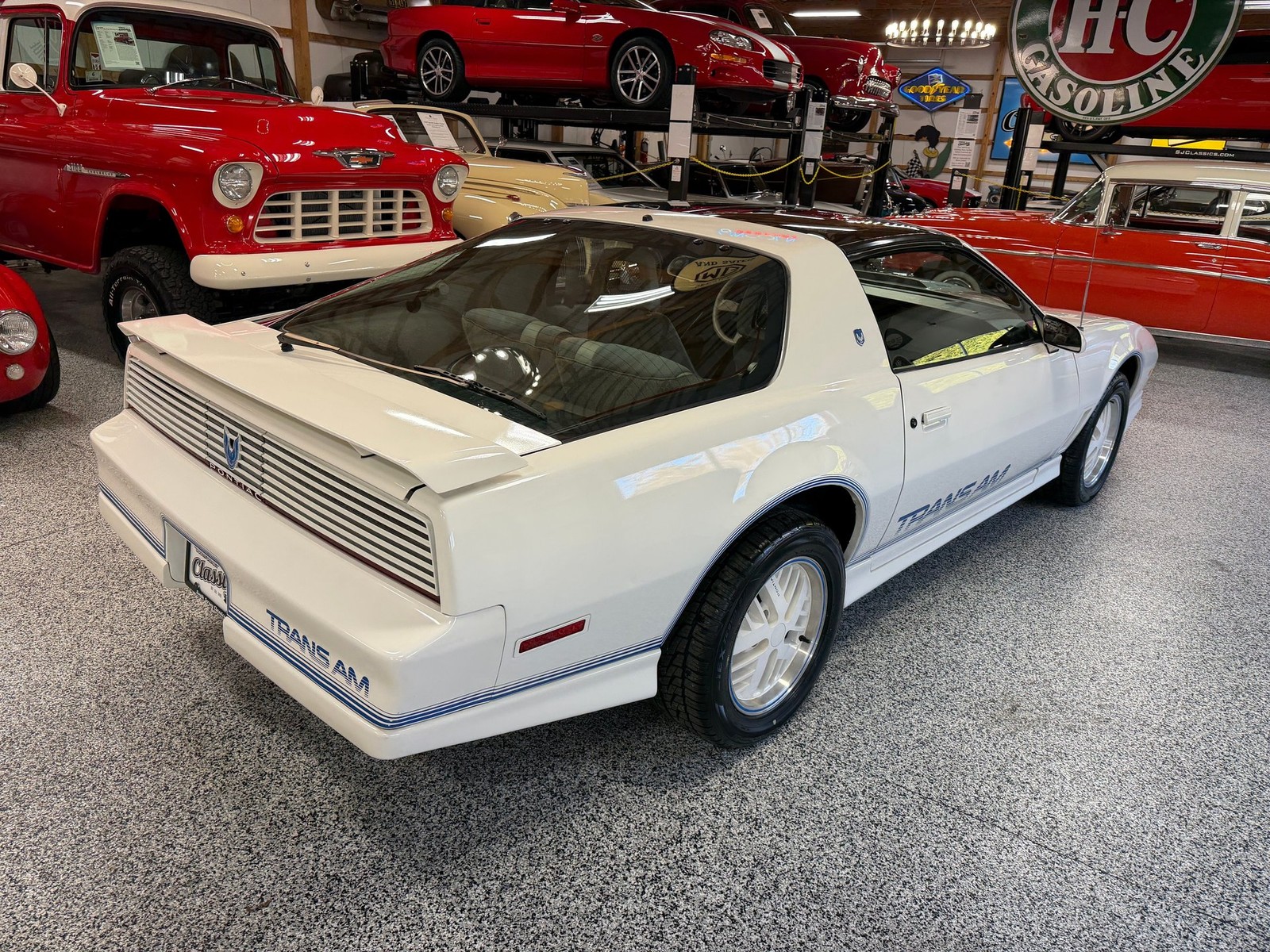 Pontiac-Firebird-1984-Coupe-7