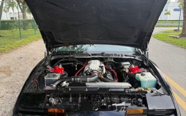 Pontiac-Firebird-1985-4