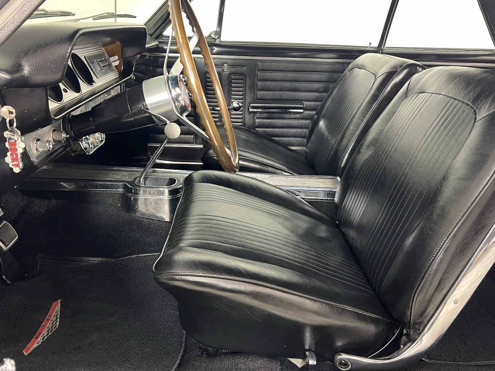 Pontiac-GTO-1964-Coupe-11