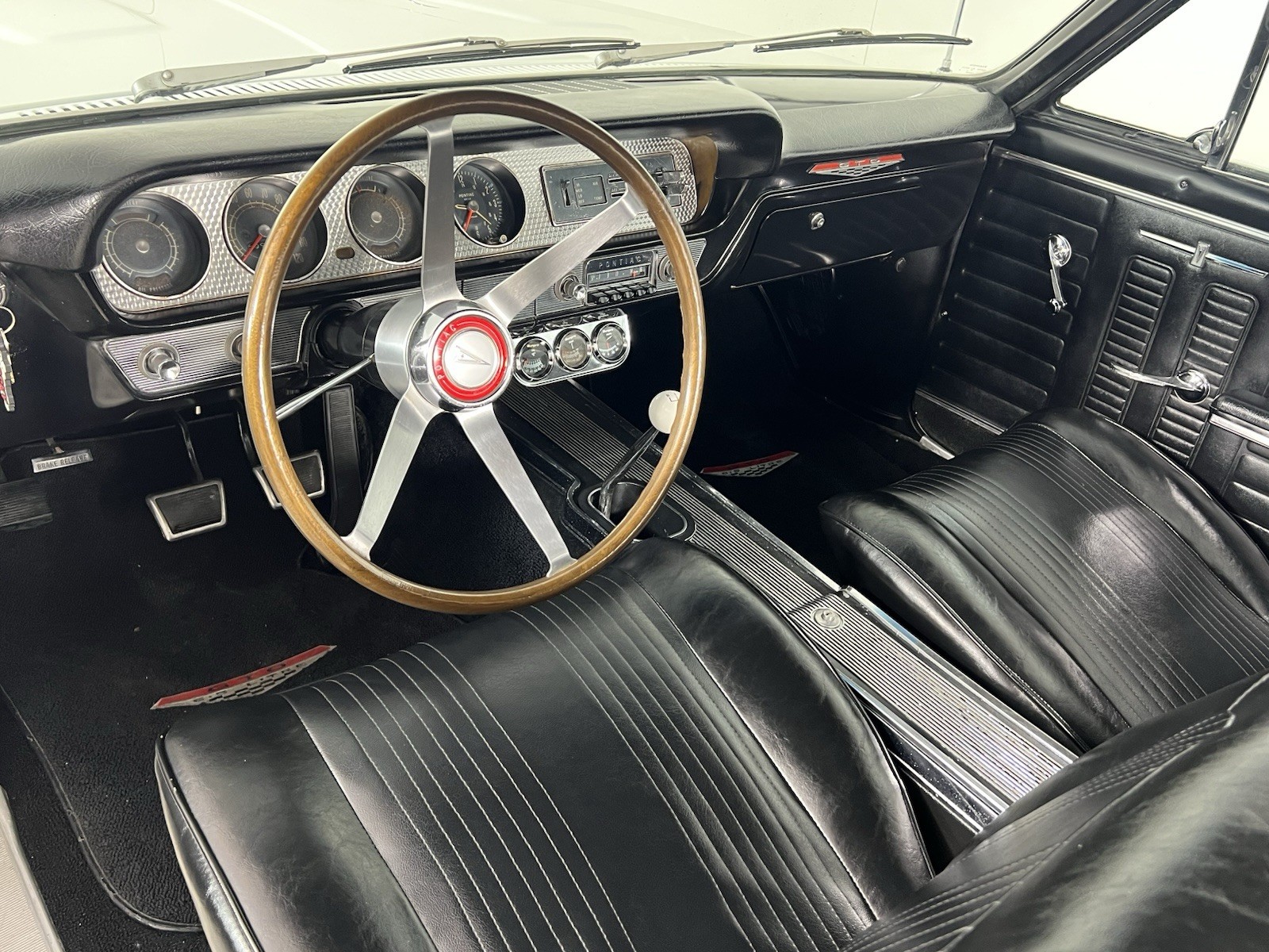 Pontiac-GTO-1964-Coupe-13