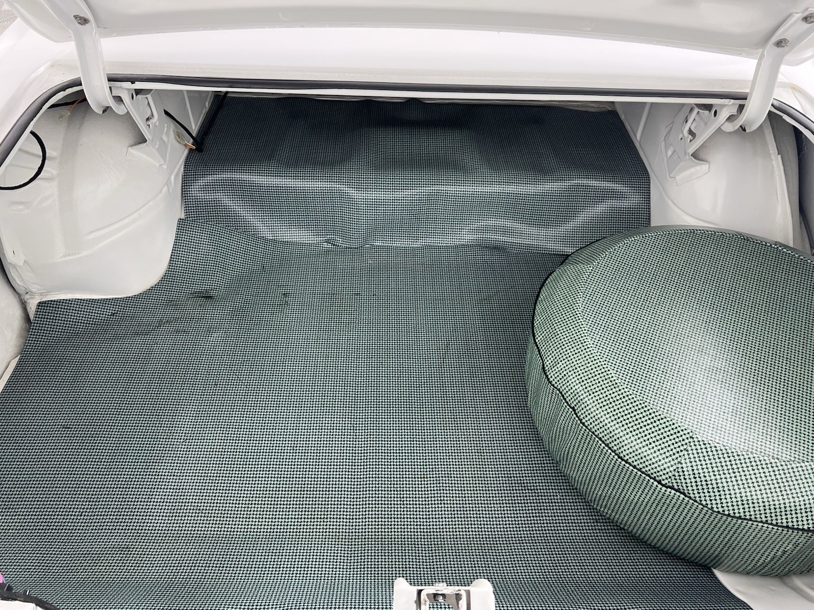 Pontiac-GTO-1964-Coupe-17