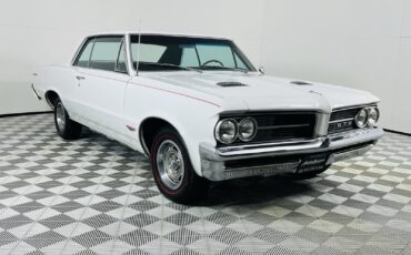 Pontiac-GTO-1964-Coupe-2