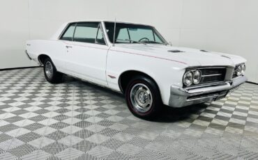 Pontiac-GTO-1964-Coupe-3