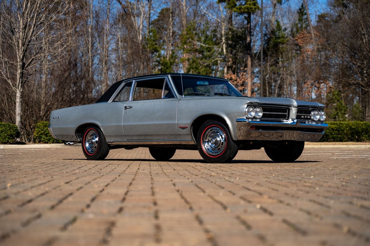 Pontiac-GTO-1964-Sedan-15