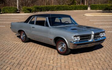 Pontiac-GTO-1964-Sedan-16
