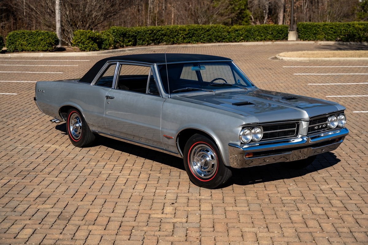 Pontiac-GTO-1964-Sedan-16