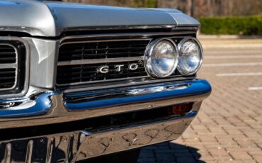 Pontiac-GTO-1964-Sedan-21