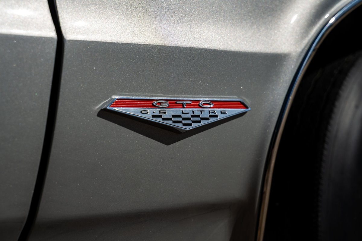 Pontiac-GTO-1964-Sedan-26