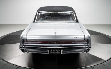 Pontiac-GTO-1964-Sedan-31
