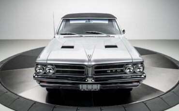 Pontiac-GTO-1964-Sedan-8
