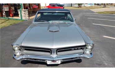 Pontiac-GTO-1965-2-door-coupe-29