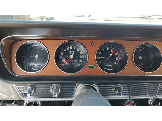 Pontiac-GTO-1965-2-door-coupe-35