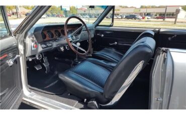 Pontiac-GTO-1965-2-door-coupe-39