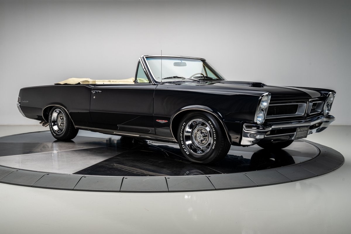 Pontiac-GTO-1965-Convertible-10